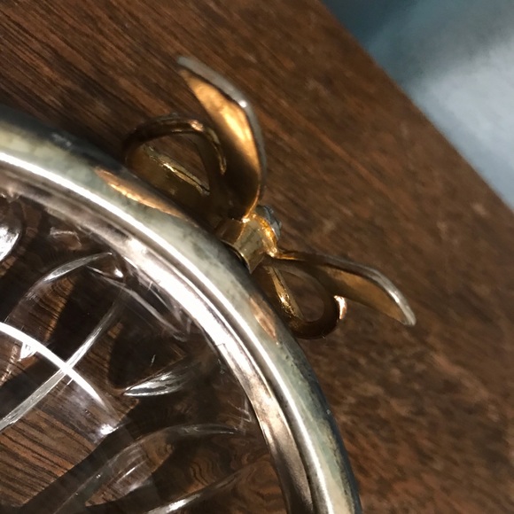 Vintage Glass Hinged Jewelry Trinket Box With Bow Accent - Picture 5 of 8